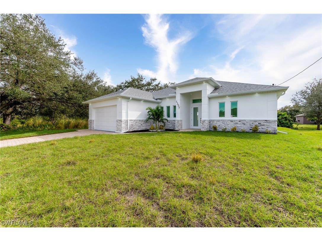 4307 13th Street SW Lehigh Acres FL 33976 223092188 image1