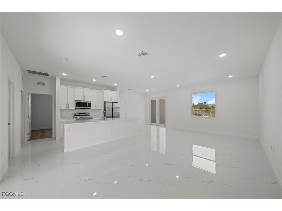 4309 8th Street SW Lehigh Acres FL 33976 2026004619 image4