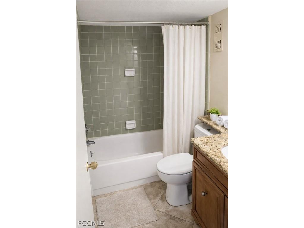 4309 Mariner Way #304 Fort Myers FL 33919 2025018354 image18