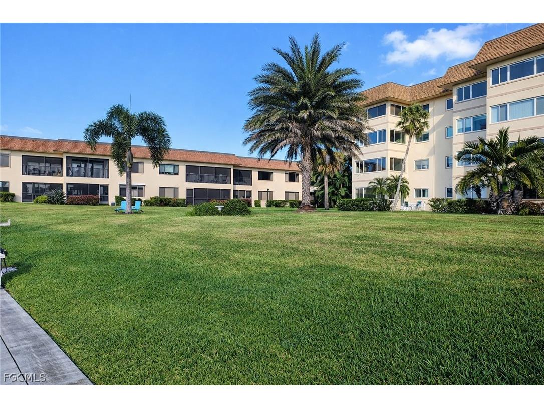 4309 Mariner Way #304 Fort Myers FL 33919 2025018354 image7