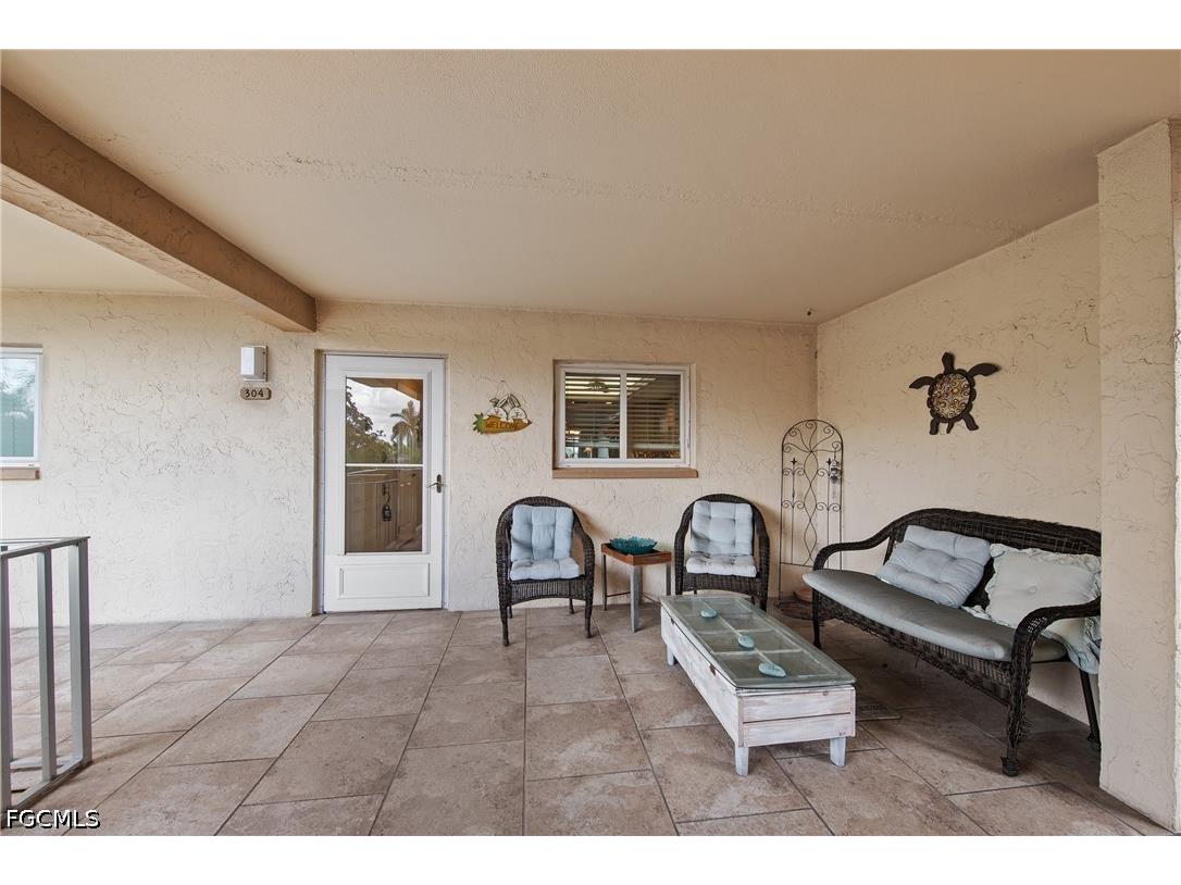 4309 Mariner Way #304 Fort Myers FL 33919 2026022654 image3