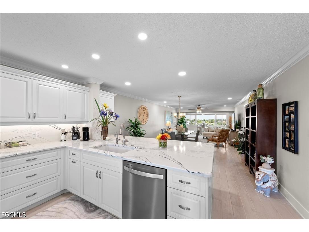 4309 Mariner Way #405 Fort Myers FL 33919 2026023648 image15