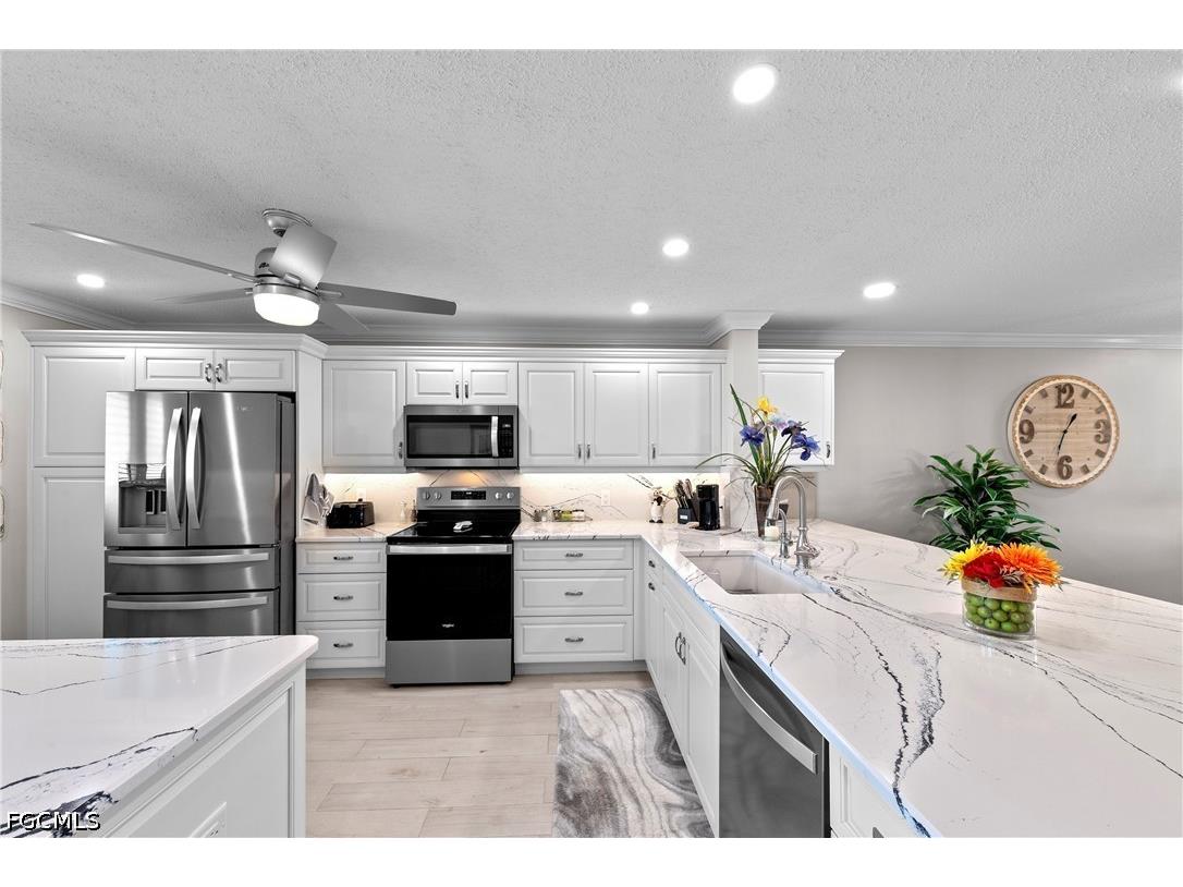 4309 Mariner Way #405 Fort Myers FL 33919 2026023648 image16