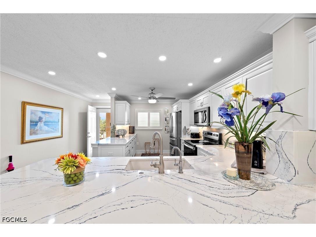 4309 Mariner Way #405 Fort Myers FL 33919 2026023648 image18