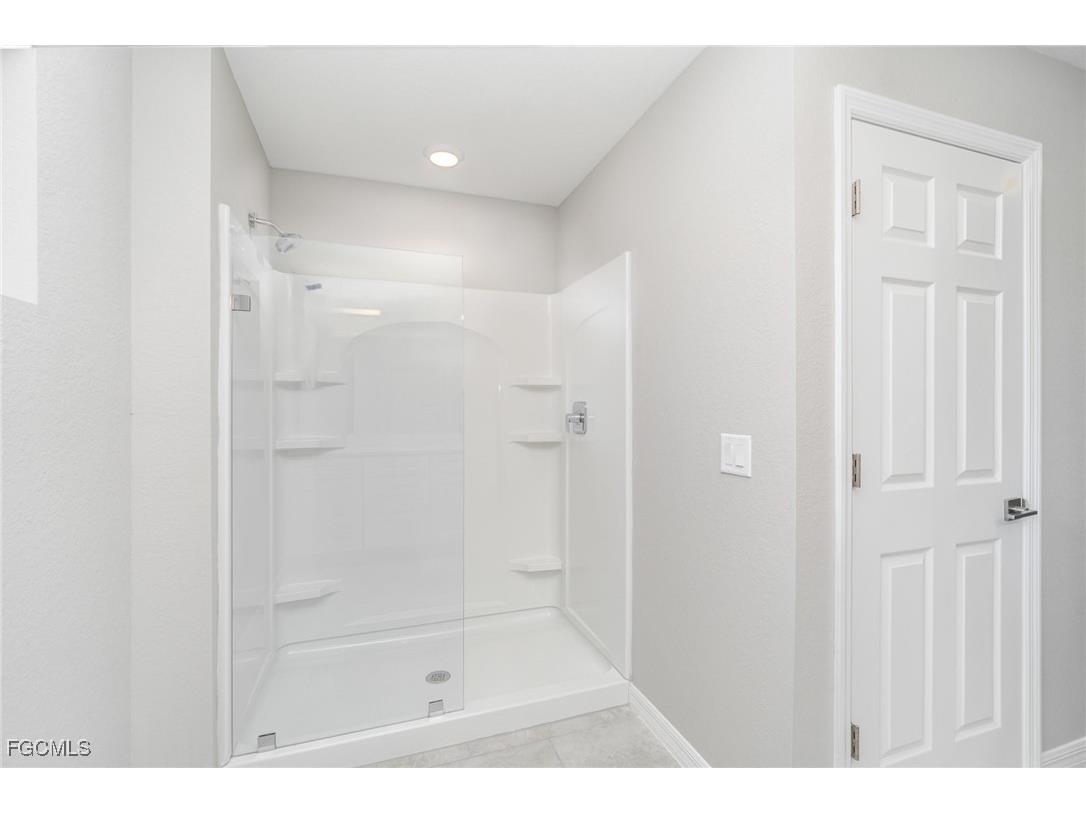 4309 NE 20th Court Cape Coral FL 33909 2025020842 image18