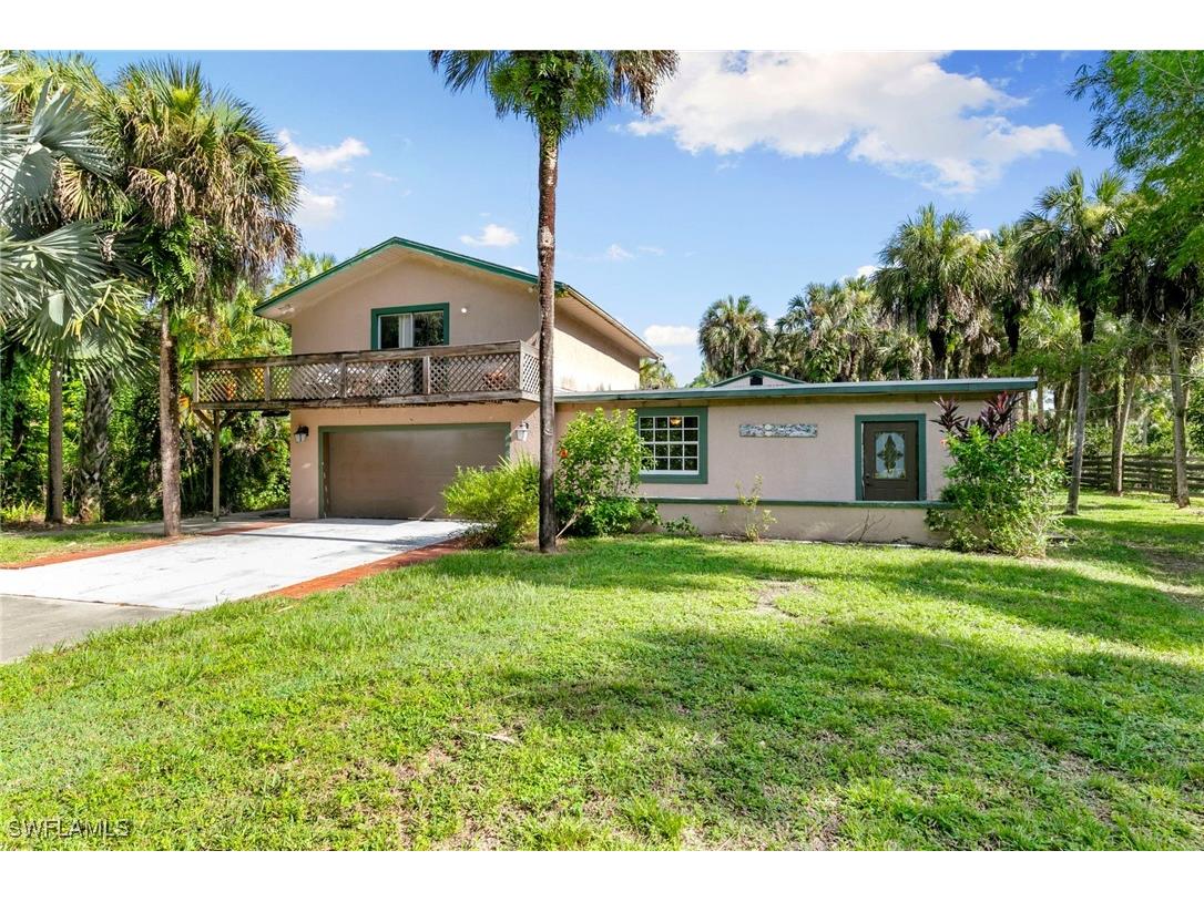 431 12th Avenue NW Naples FL 34120 224070231 image1
