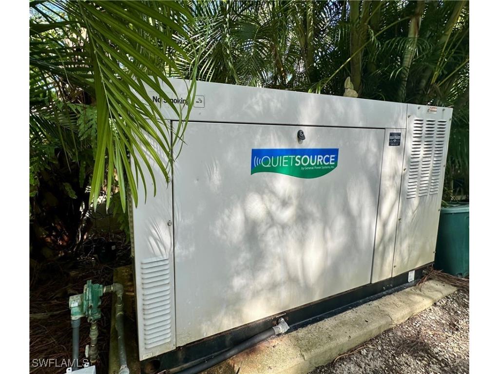 431 14th Avenue NE Naples FL 34120 225065727 image2