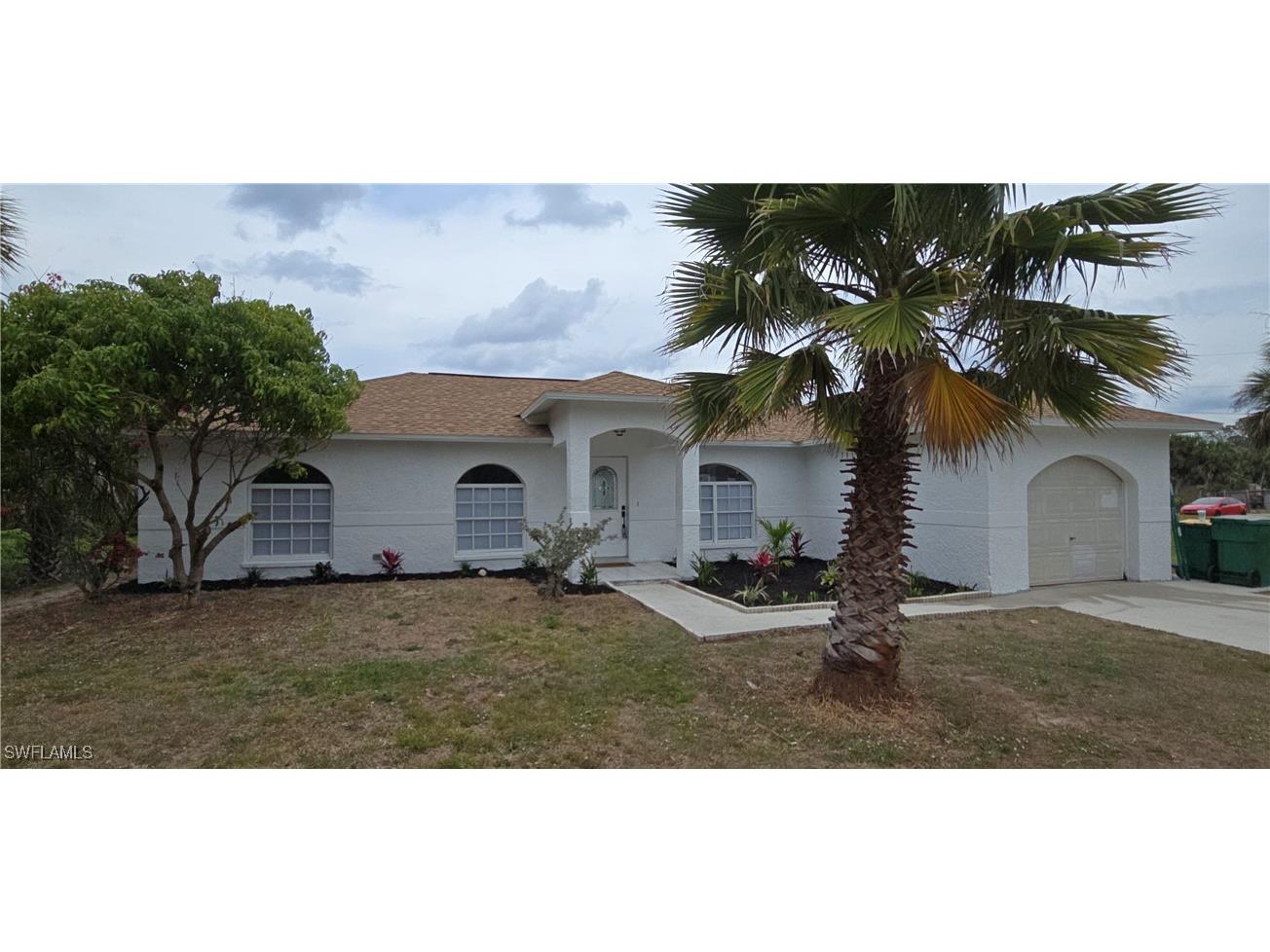 431 18th Avenue NE Naples FL 34120 225031441 image1