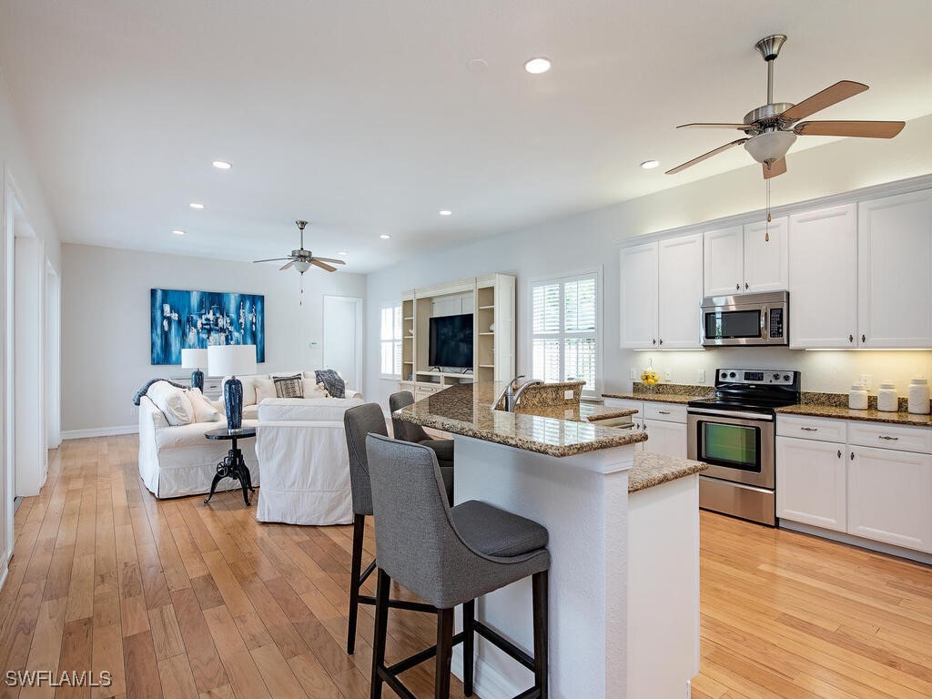 431 1st Avenue N Naples FL 34102 225075488 image8