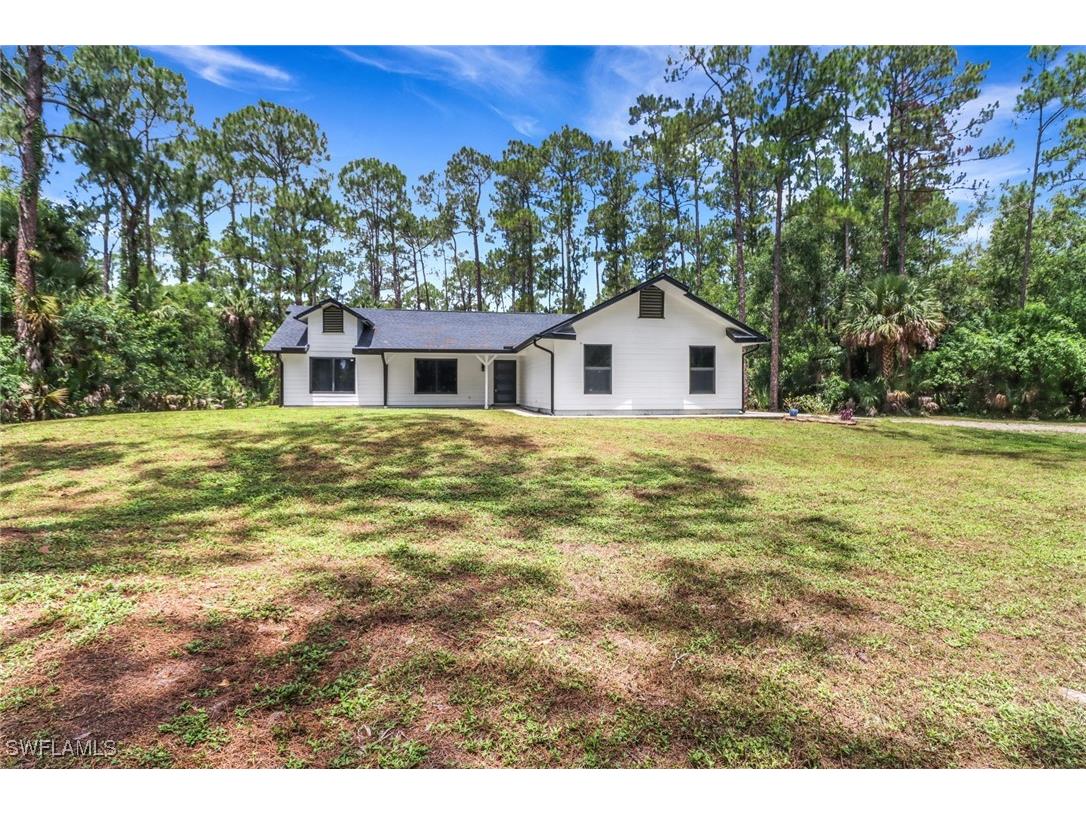 431 1st Street NW Naples FL 34120 225061990 image1