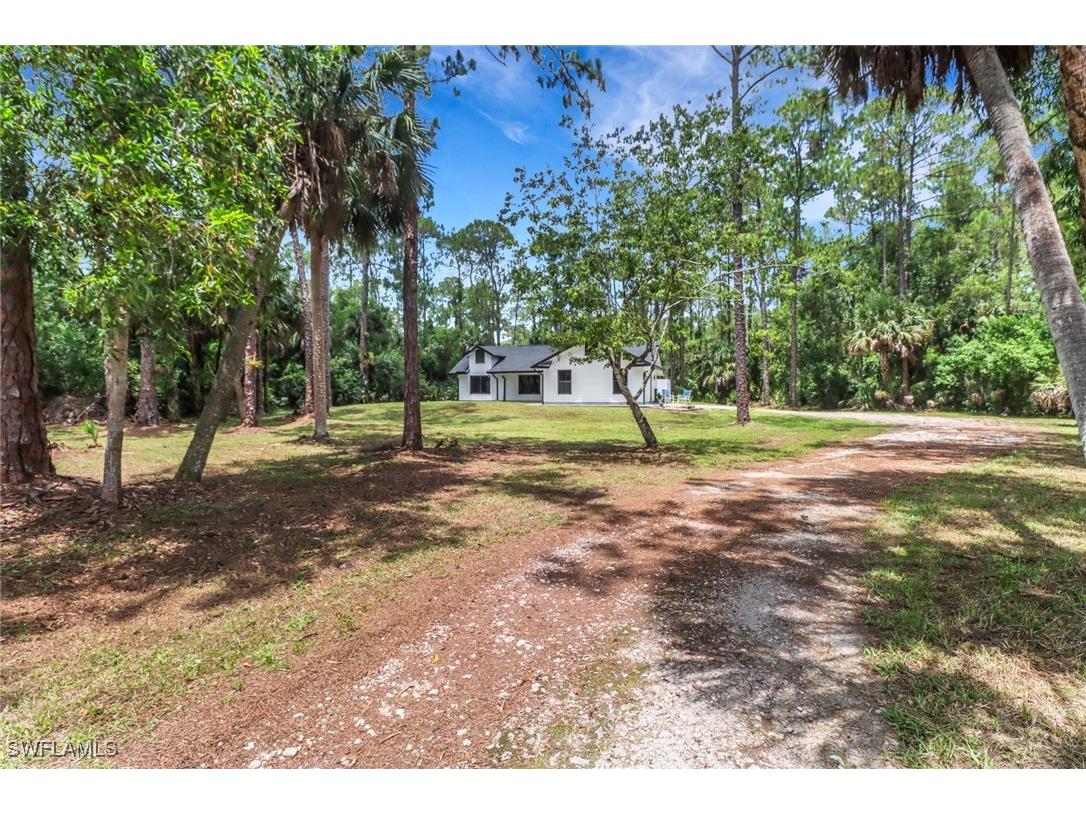 431 1st Street NW Naples FL 34120 225061990 image2