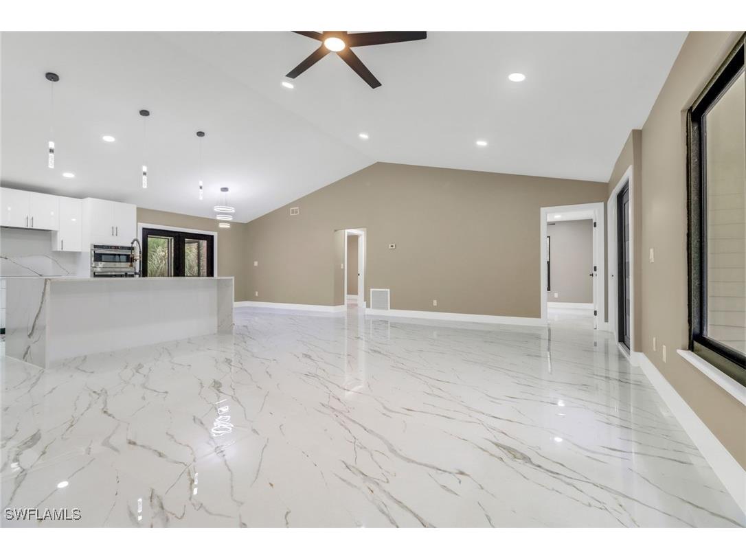 431 1st Street NW Naples FL 34120 225061990 image9