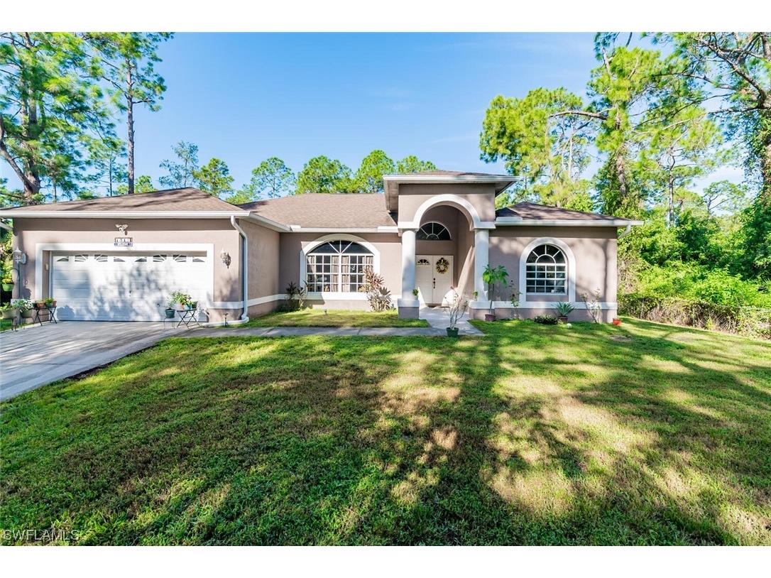 431 25th Street NW Naples FL 34120 223072339 image1