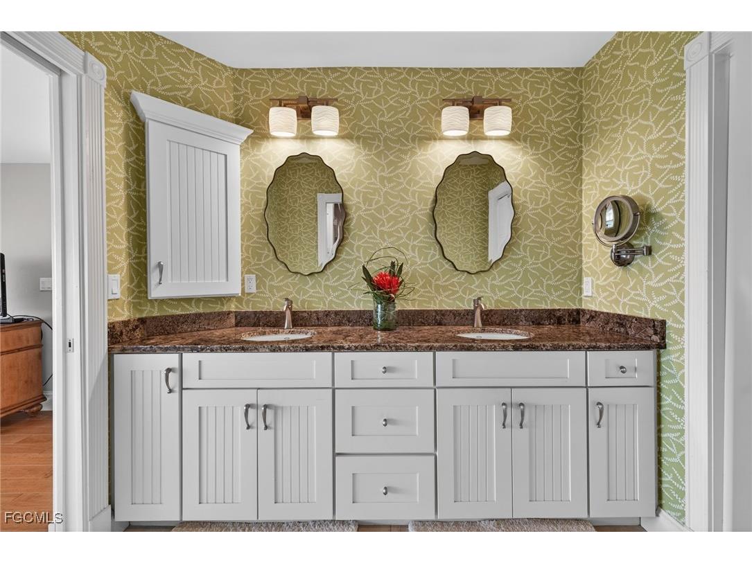 431 Bella Vista Way E Sanibel FL 33957 2026005865 image23