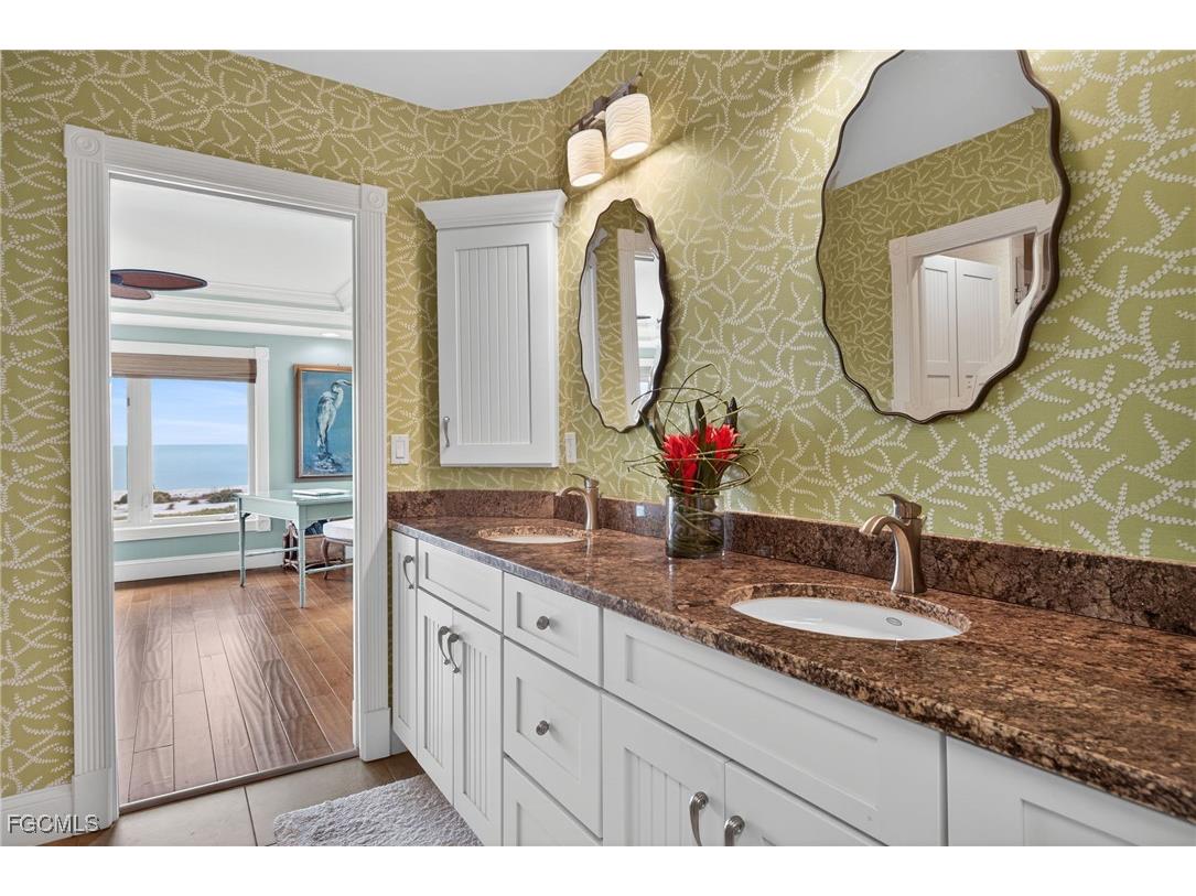 431 Bella Vista Way E Sanibel FL 33957 2026005865 image24