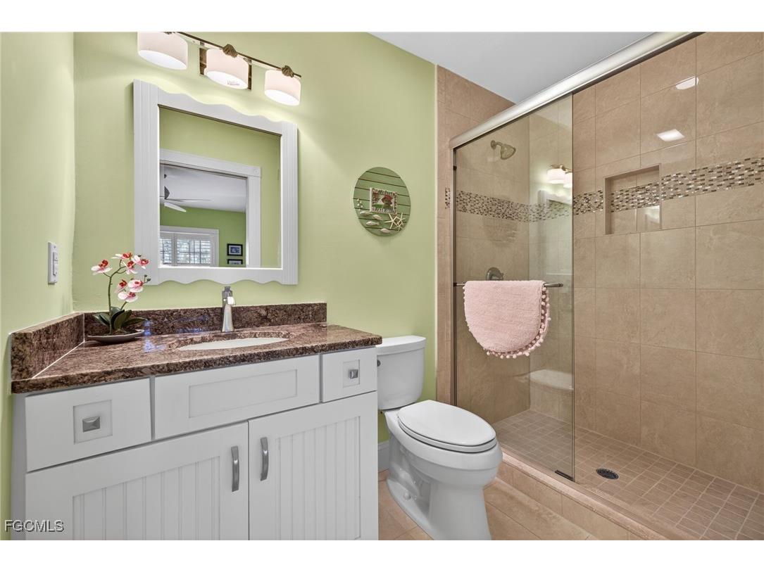 431 Bella Vista Way E Sanibel FL 33957 2026005865 image28