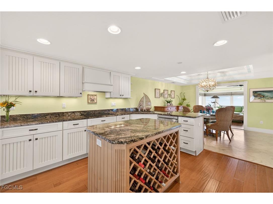 431 Bella Vista Way E Sanibel FL 33957 2026005865 image4