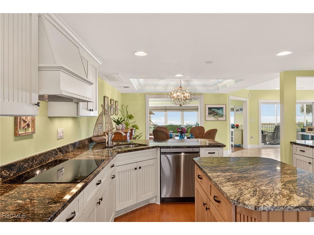 431 Bella Vista Way E Sanibel FL 33957 2026005865 image6