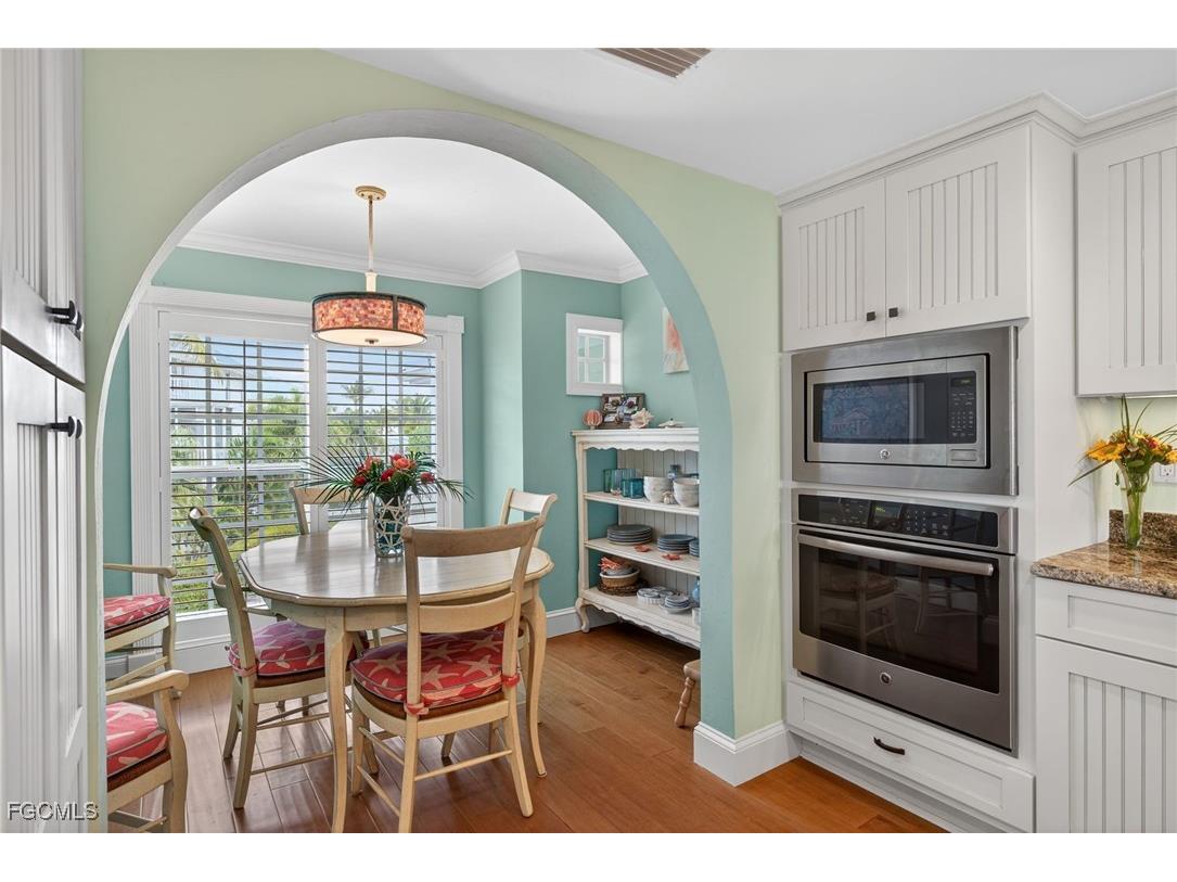 431 Bella Vista Way E Sanibel FL 33957 2026005865 image8