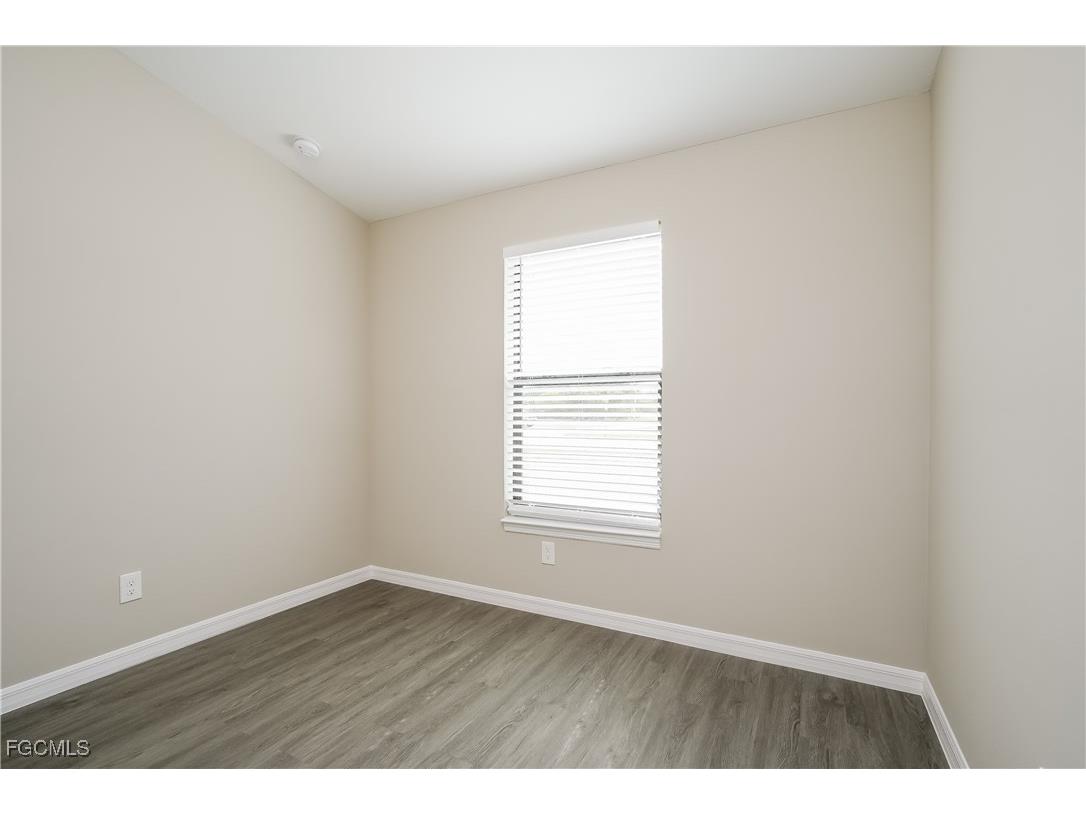 431 Gray Avenue S Lehigh Acres FL 33974 2025023053 image7