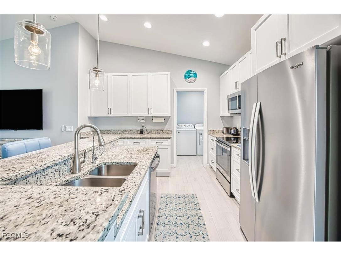 431 Lazy Way Fort Myers Beach FL 33931 2025022724 image16