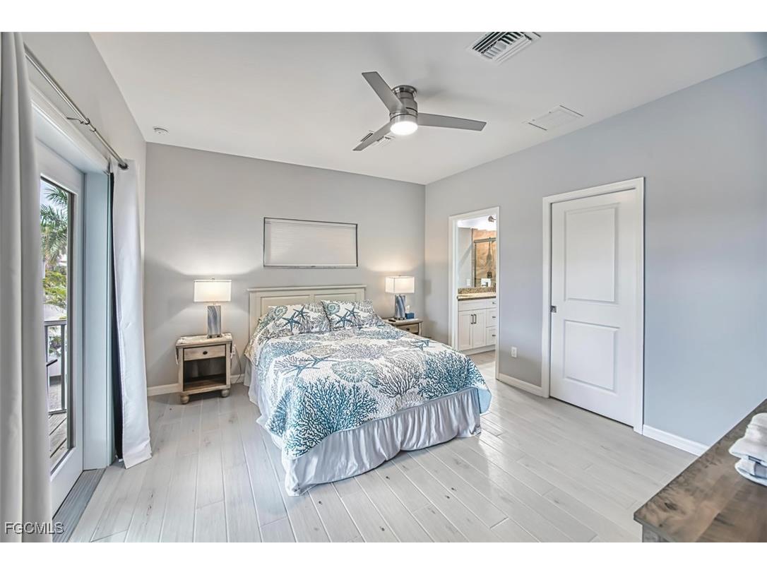431 Lazy Way Fort Myers Beach FL 33931 2025022724 image23
