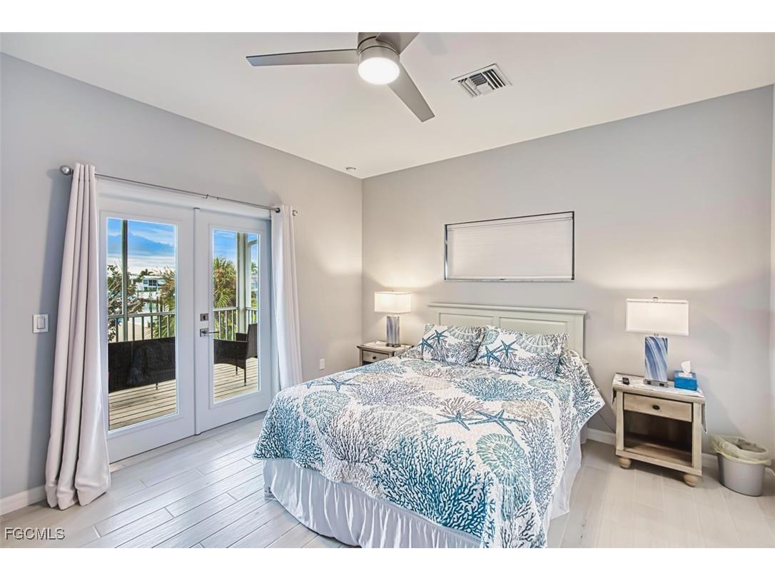 431 Lazy Way Fort Myers Beach FL 33931 2025022724 image24