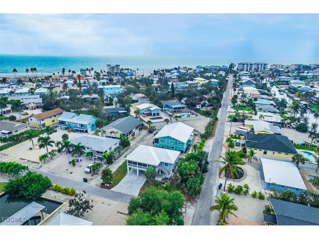 431 Lazy Way Fort Myers Beach FL 33931 2025022724 image6