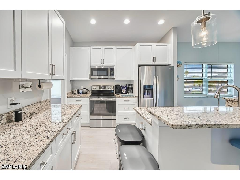 431 Lazy Way Fort Myers Beach FL 33931 226019397 image4