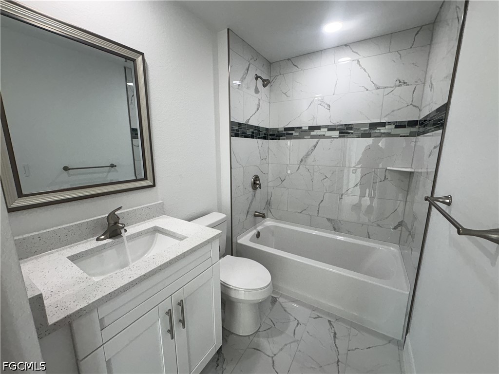 431 NE Juanita Court Cape Coral FL 33909 2026014562 image8