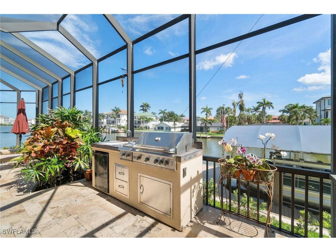 431 Palm Court Naples FL 34108 225054485 image41