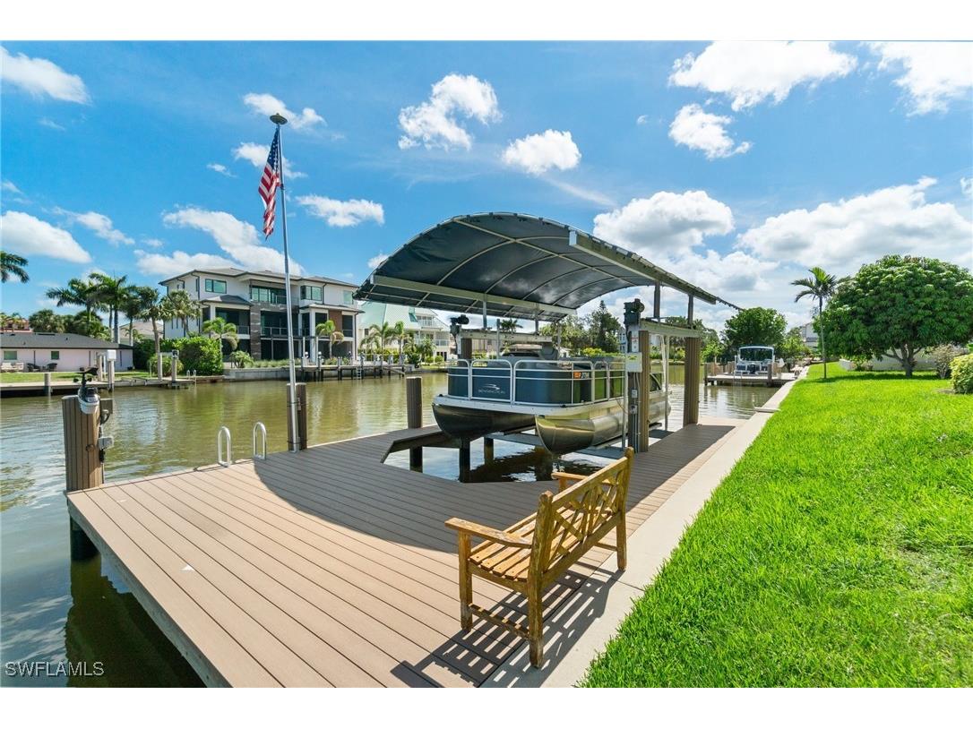 431 Palm Court Naples FL 34108 225054485 image47