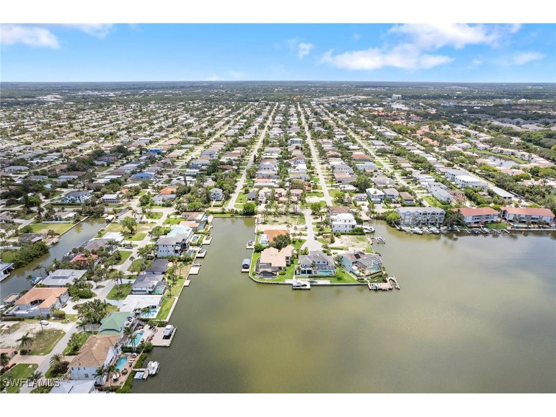 431 Palm Court Naples FL 34108 225054485 image6