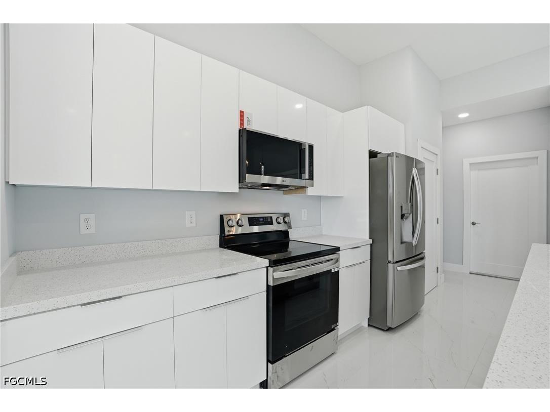 431 Palmyra Avenue Lehigh Acres FL 33974 2026016910 image10