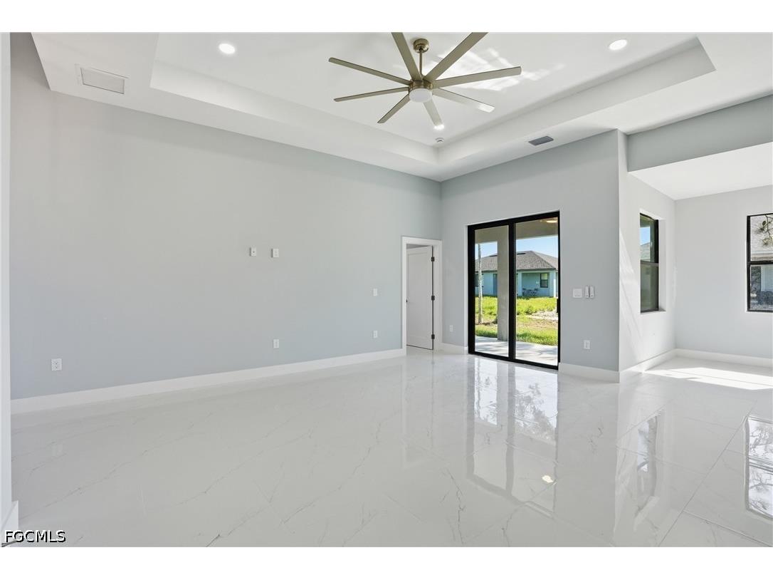 431 Palmyra Avenue Lehigh Acres FL 33974 2026016910 image5