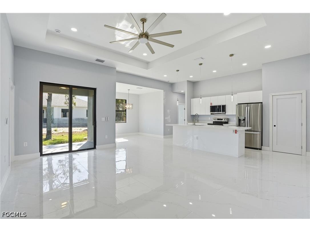 431 Palmyra Avenue Lehigh Acres FL 33974 2026016910 image6