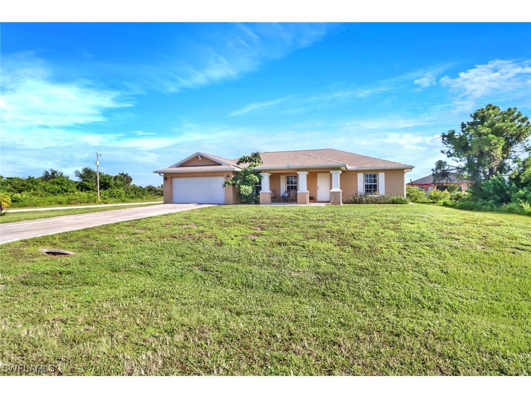 431 Raymer Street Lehigh Acres FL 33974 223055968 image1