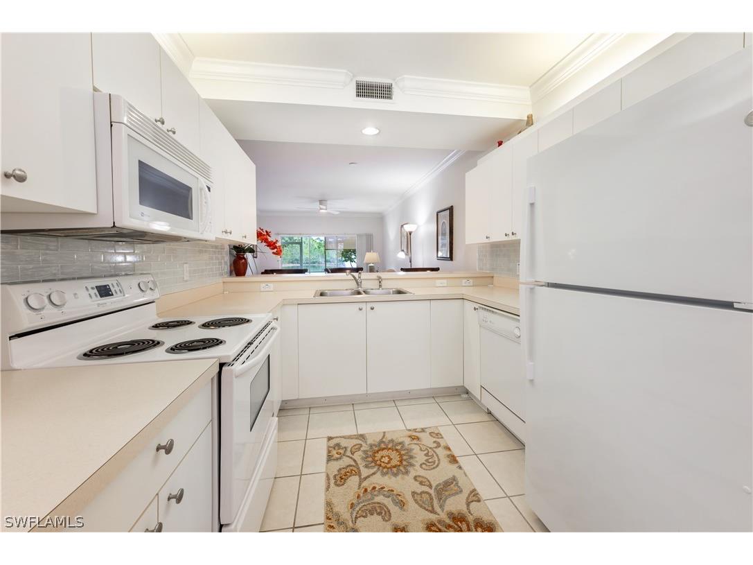 431 Valerie Way #103 Naples FL 34104 226012477 image6