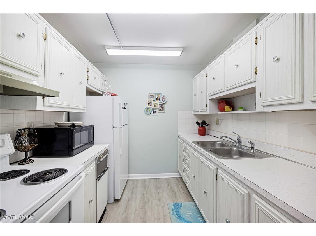 431 Van Buren Street #B6 Fort Myers FL 33916 225060008 image12
