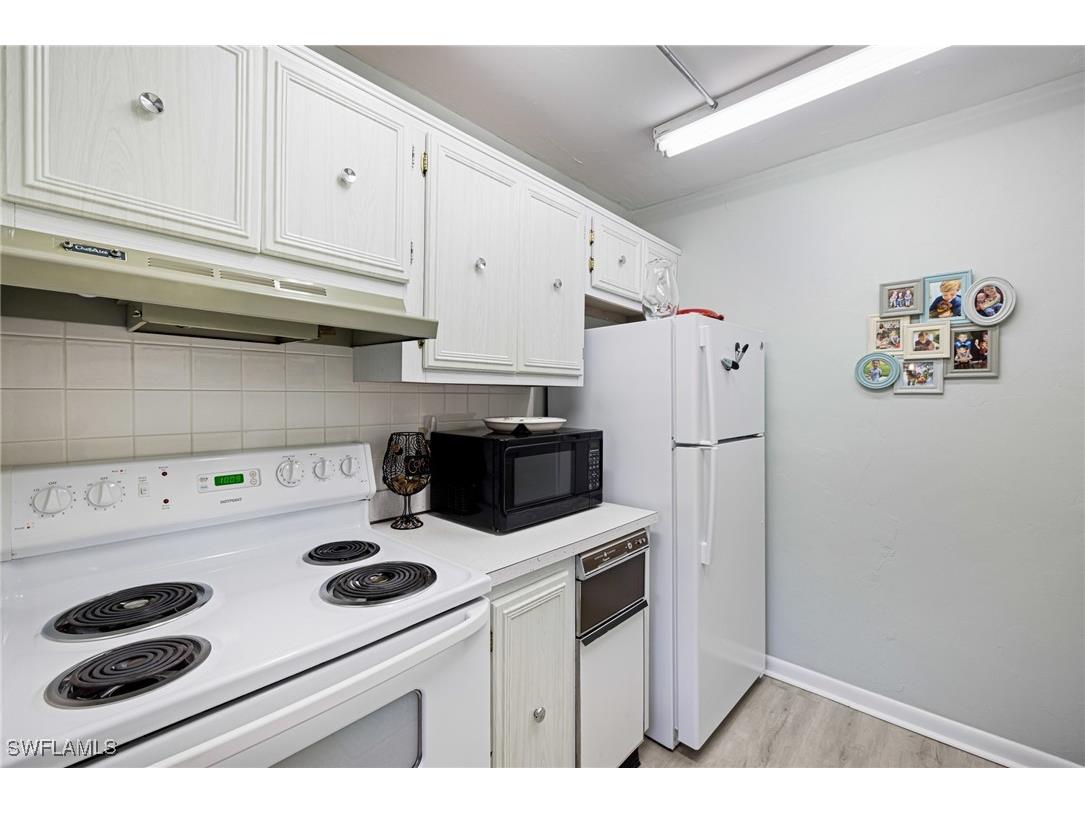 431 Van Buren Street #B6 Fort Myers FL 33916 225060008 image13