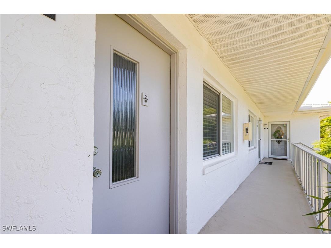 431 Van Buren Street #B6 Fort Myers FL 33916 225060008 image4