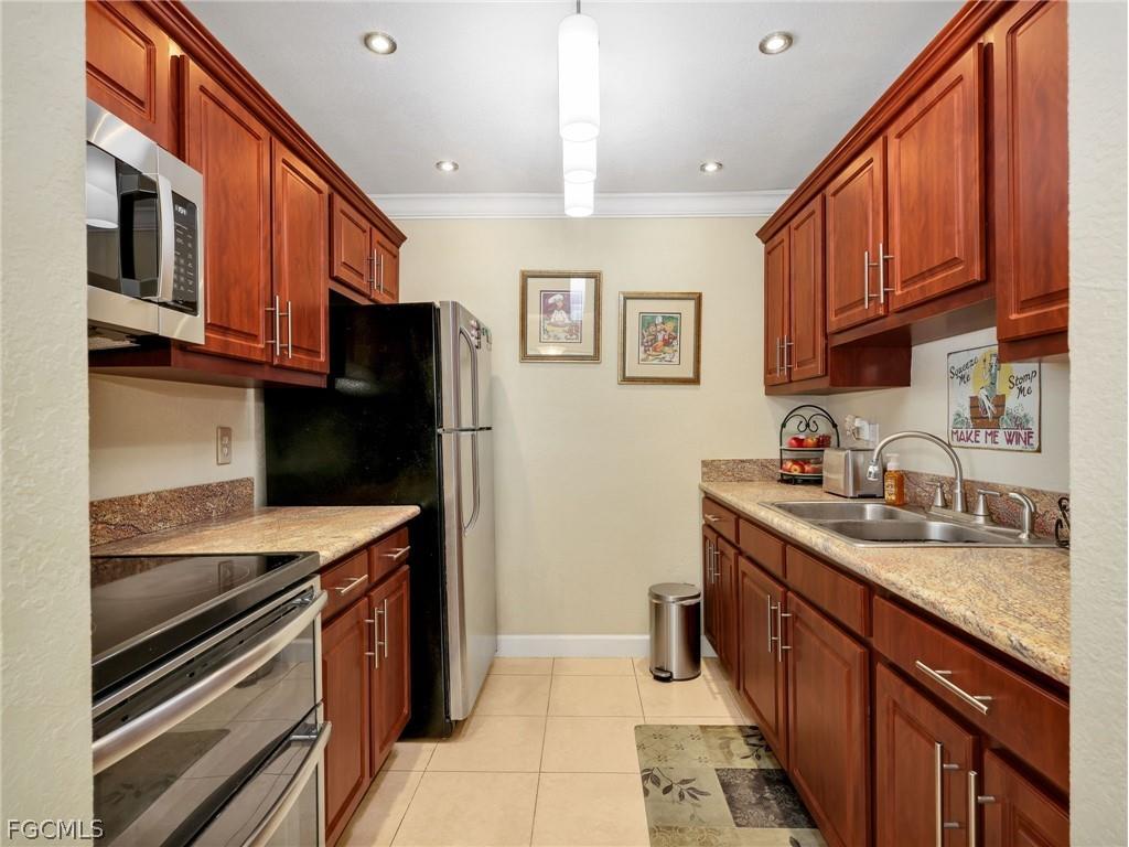 431 Van Buren Street #C6 Fort Myers FL 33916 2026011946 image8
