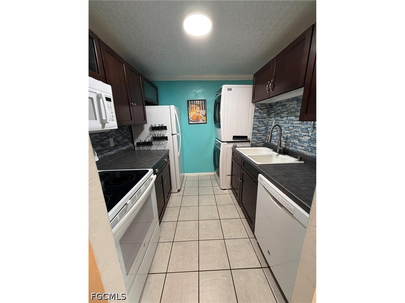431 Van Buren Street #C7 Fort Myers FL 33916 2026024190 image9