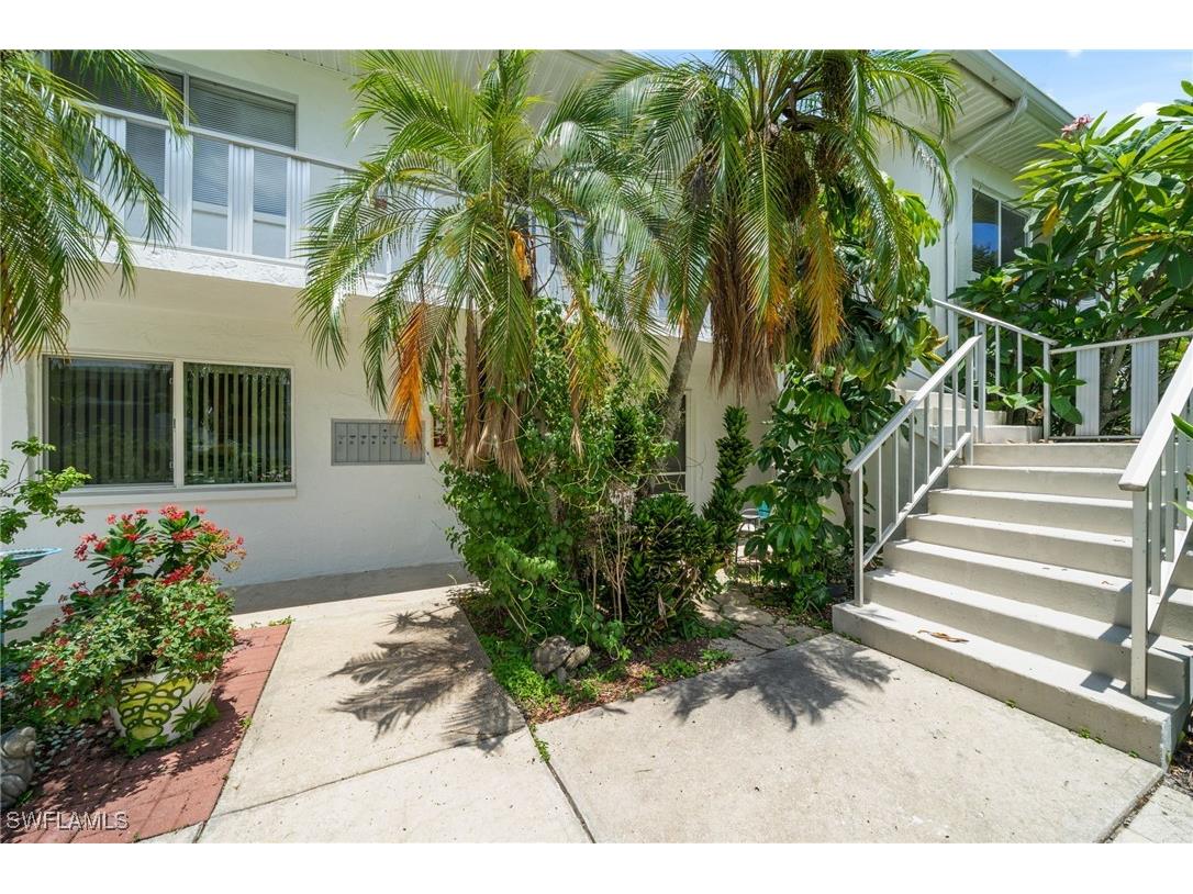 431 Van Buren Street #D3 Fort Myers FL 33916 225055108 image3