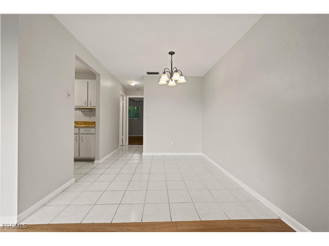 431 Van Buren Street #E7 Fort Myers FL 33916 2025006501 image12