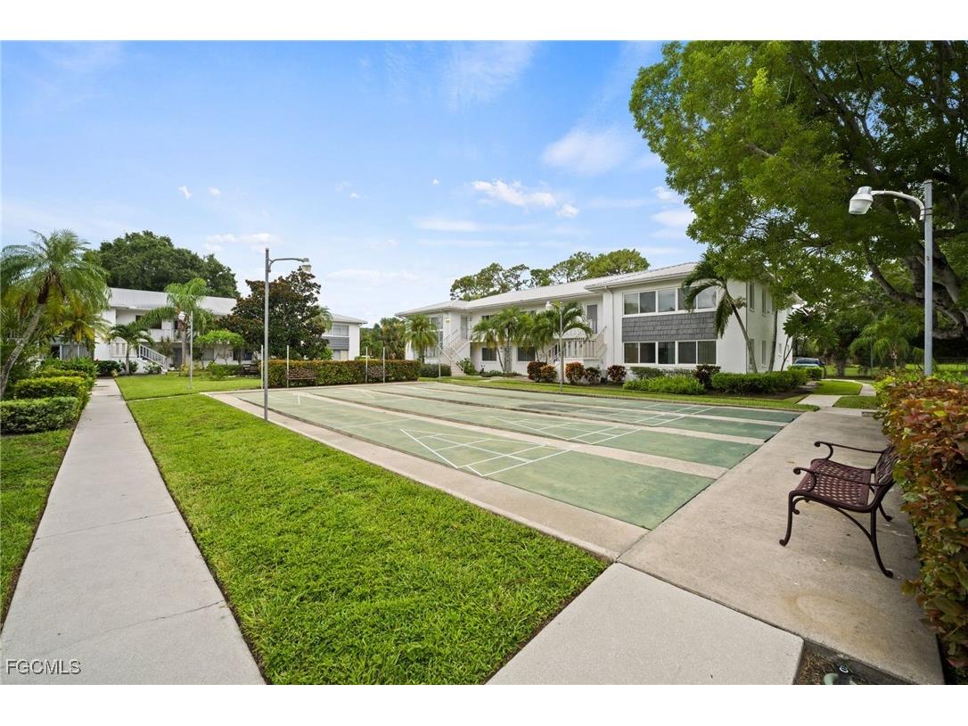 431 Van Buren Street #E7 Fort Myers FL 33916 2025006501 image22