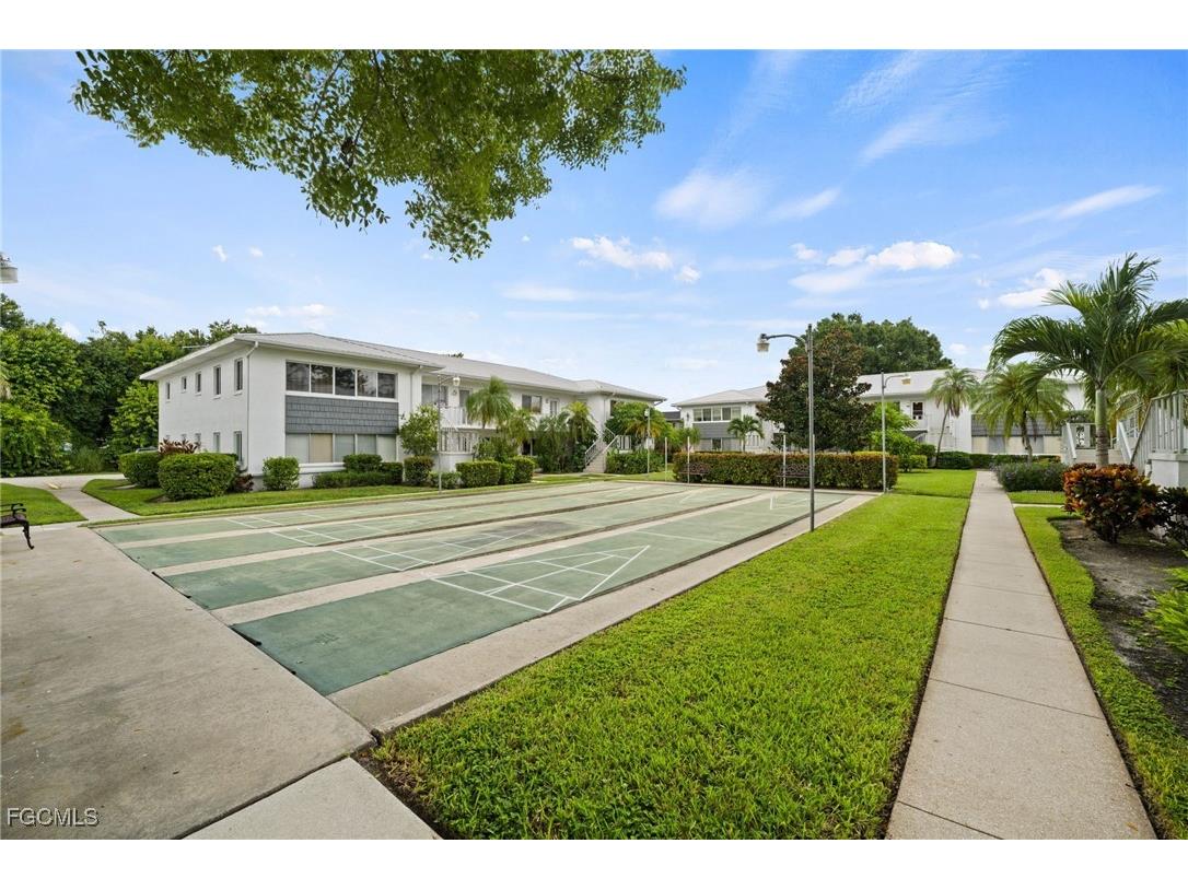 431 Van Buren Street #E7 Fort Myers FL 33916 2025006501 image28