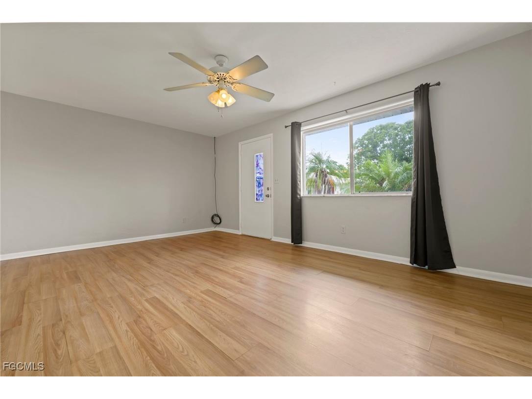431 Van Buren Street #E7 Fort Myers FL 33916 2025006501 image5
