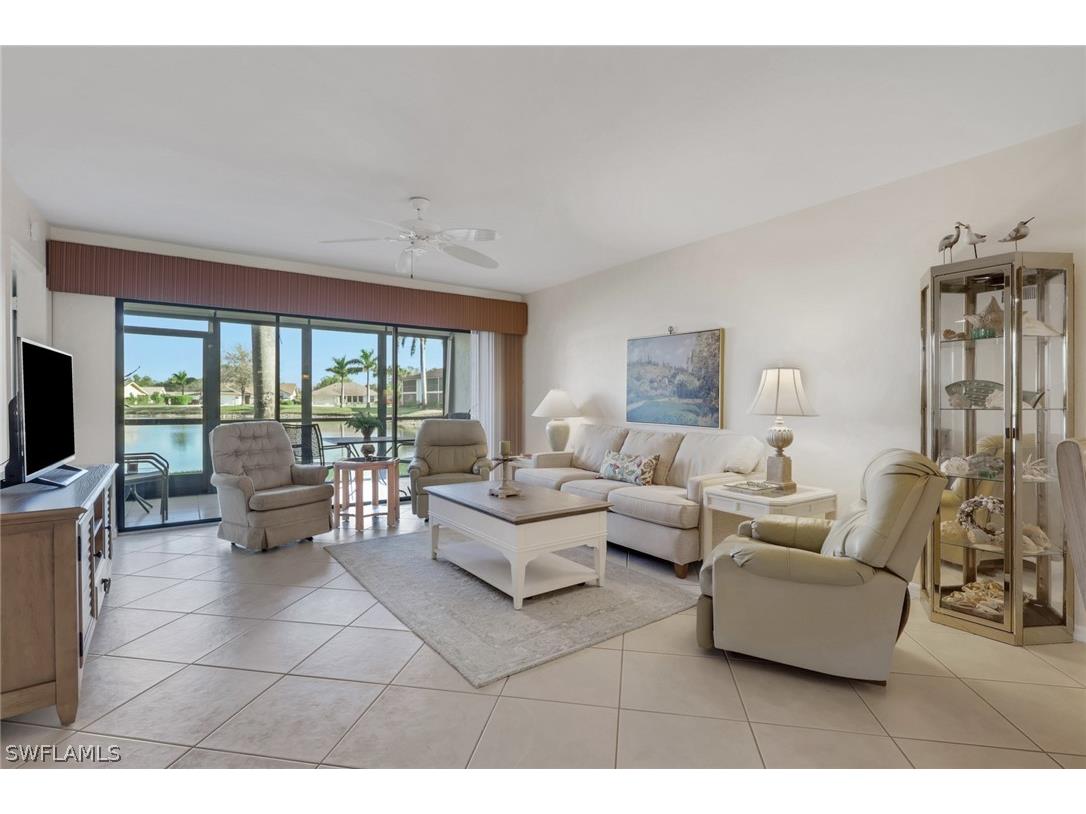 4310 Chantelle Drive #E102 Naples FL 34112 226009743 image1