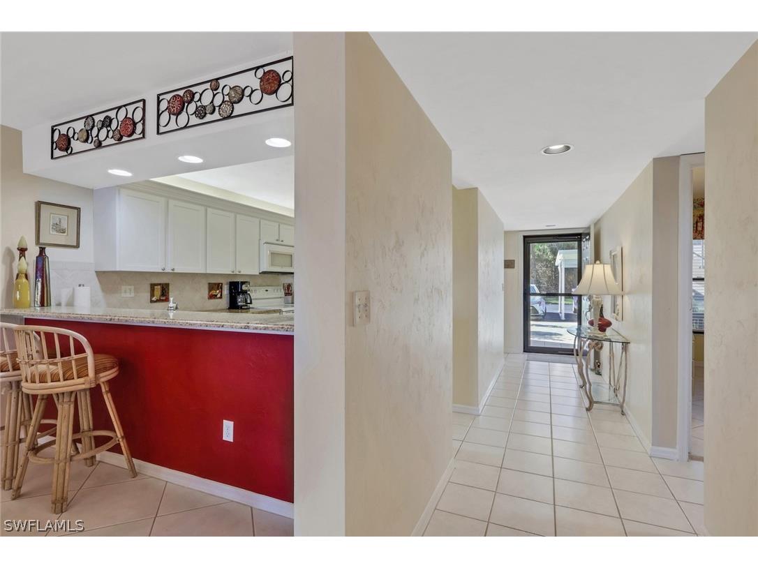 4310 Chantelle Drive #E102 Naples FL 34112 226009743 image10